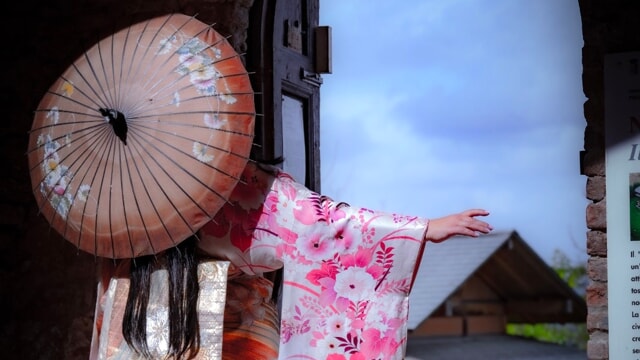 "Hanami: un fiore per la Pace", sfilate di kimono, degustazione sakè e tanto altro a Castello Coppedè